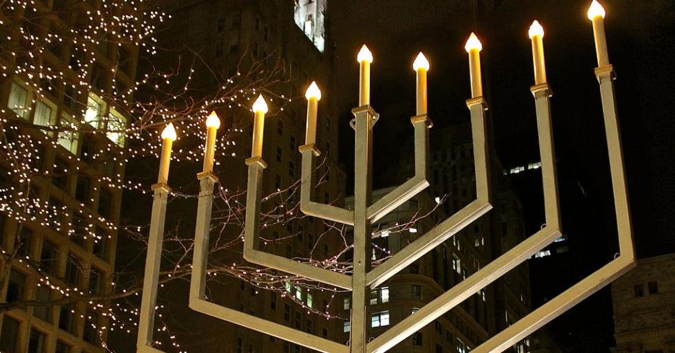 WCIU, The U | Hanukkah Celebrations Around Town